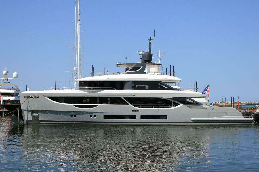 Y 113ft Benetti Yacht For Sale