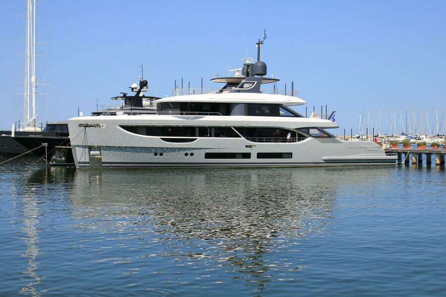 Y 113ft Benetti Yacht For Sale