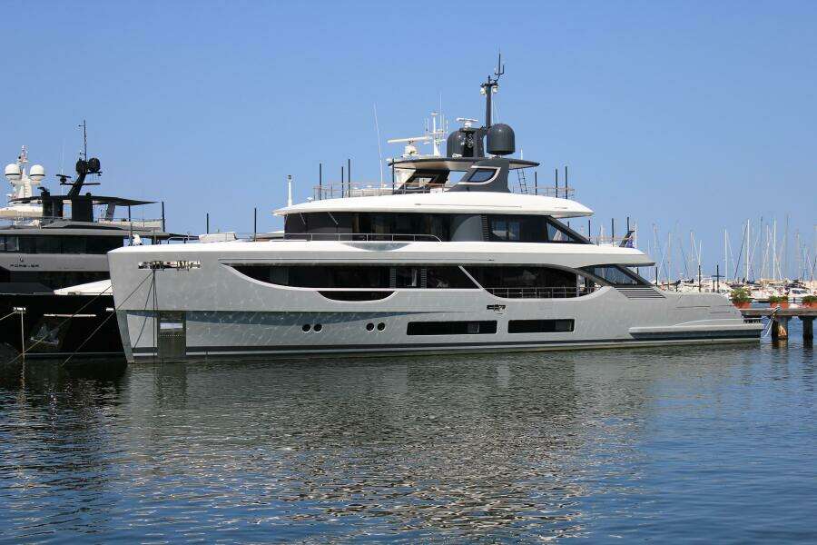 Y 113ft Benetti Yacht For Sale