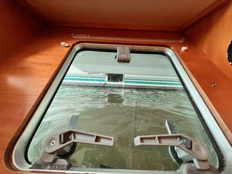 Wayward Sun 38ft Lagoon Yacht For Sale