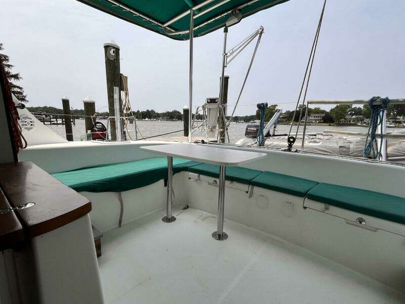 Wayward Sun 38ft Lagoon Yacht For Sale