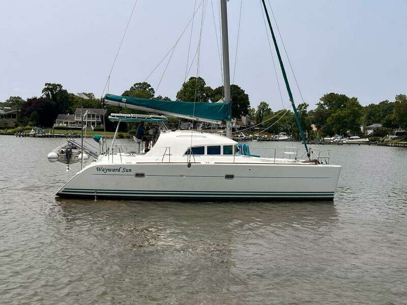 Wayward Sun 38ft Lagoon Yacht For Sale