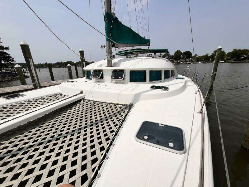 Wayward Sun 38ft Lagoon Yacht For Sale