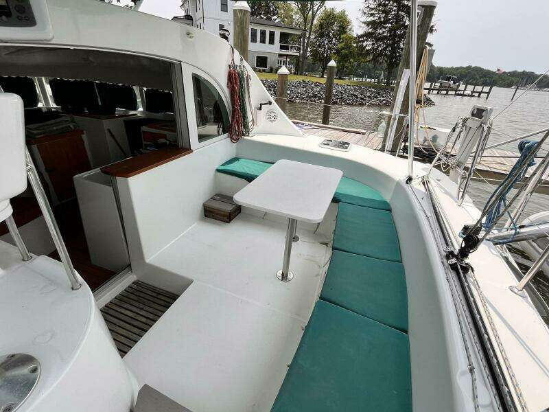 Wayward Sun 38ft Lagoon Yacht For Sale