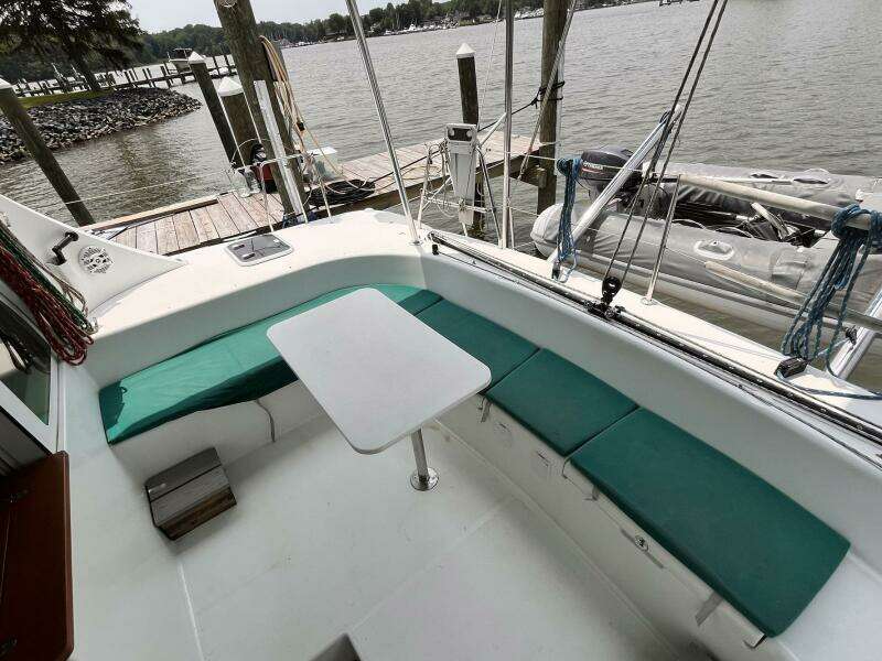 Wayward Sun 38ft Lagoon Yacht For Sale