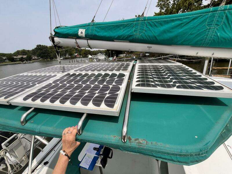 Wayward Sun 38ft Lagoon Yacht For Sale