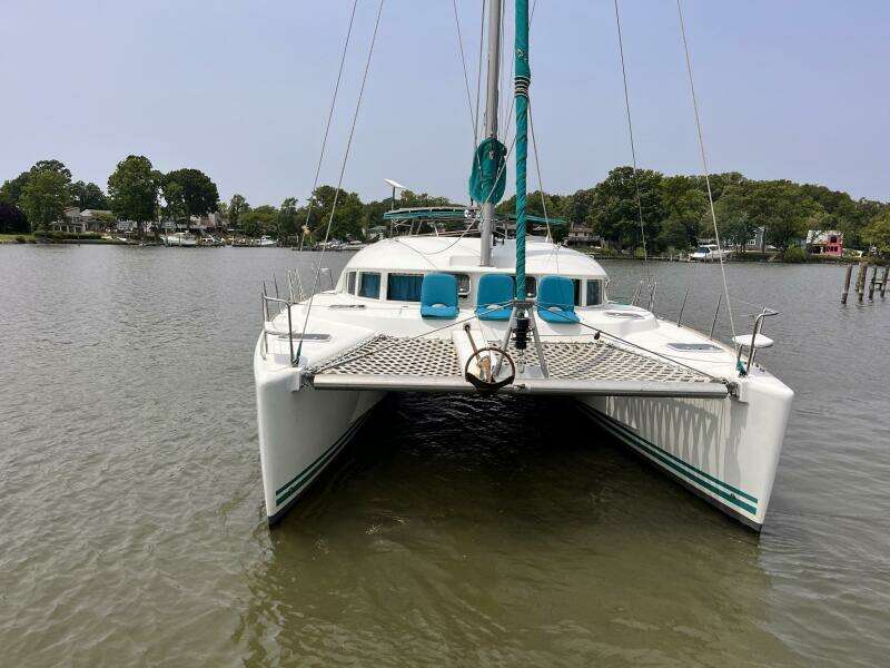 Wayward Sun 38ft Lagoon Yacht For Sale