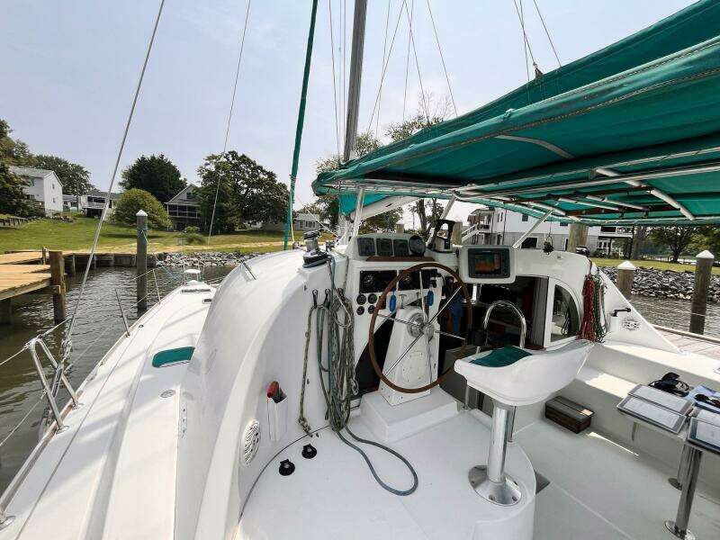 Wayward Sun 38ft Lagoon Yacht For Sale