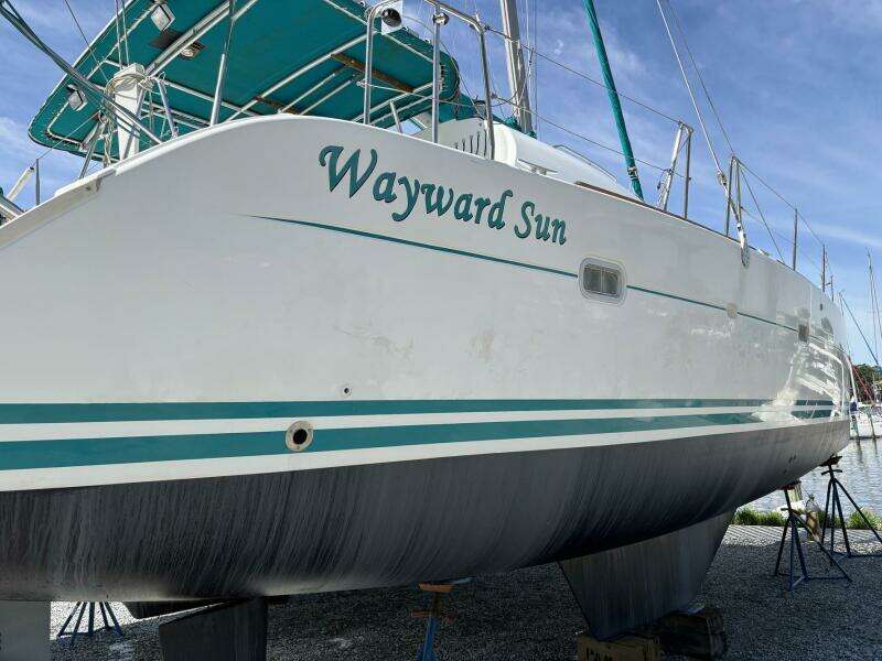 Wayward Sun 38ft Lagoon Yacht For Sale