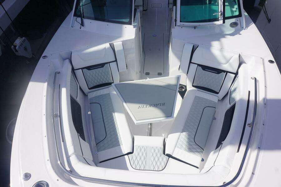 30ft Blackfin Yacht For Sale