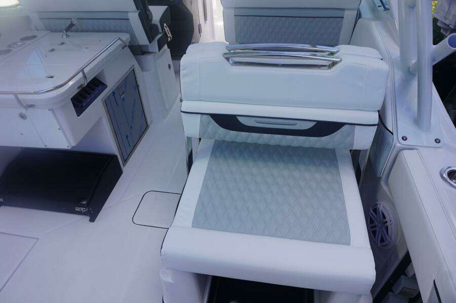 30ft Blackfin Yacht For Sale