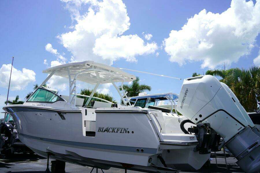 30ft Blackfin Yacht For Sale