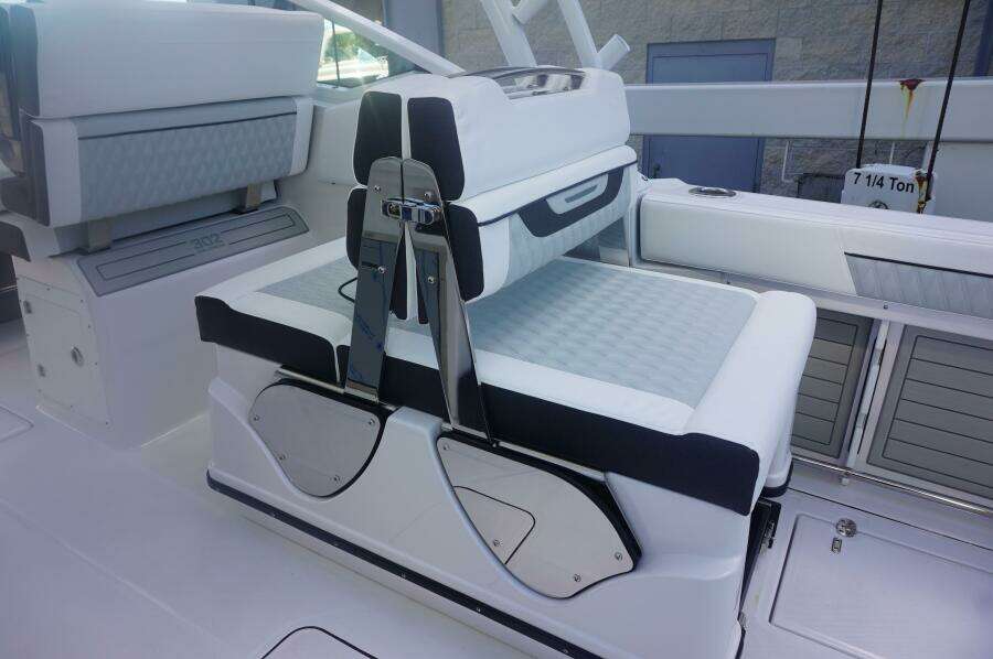 30ft Blackfin Yacht For Sale