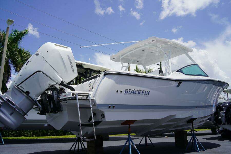 30ft Blackfin Yacht For Sale