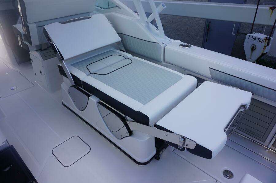 30ft Blackfin Yacht For Sale
