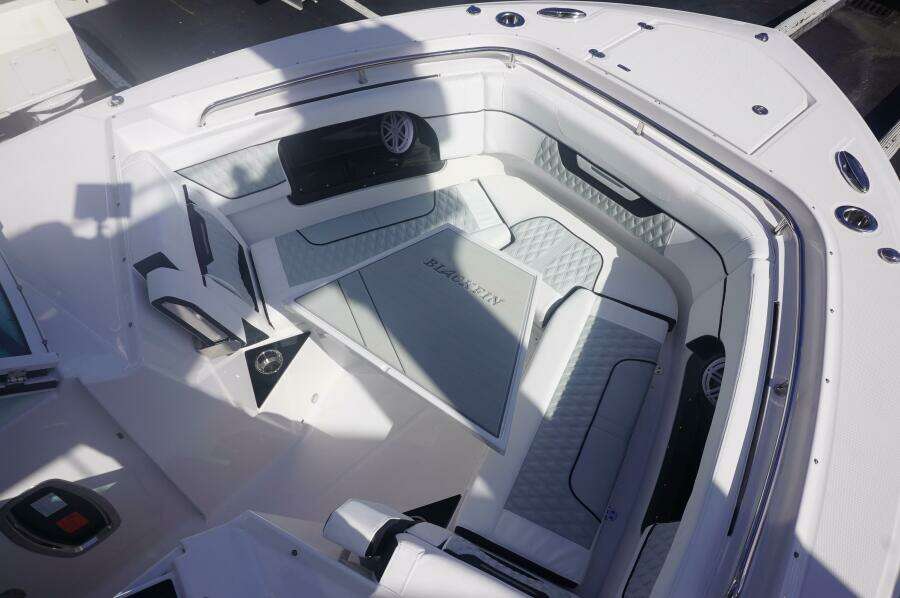 30ft Blackfin Yacht For Sale