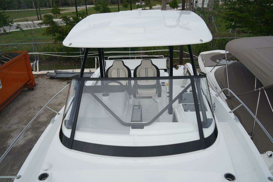 27ft Jeanneau Yacht For Sale