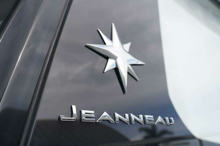 34ft Jeanneau Yacht For Sale
