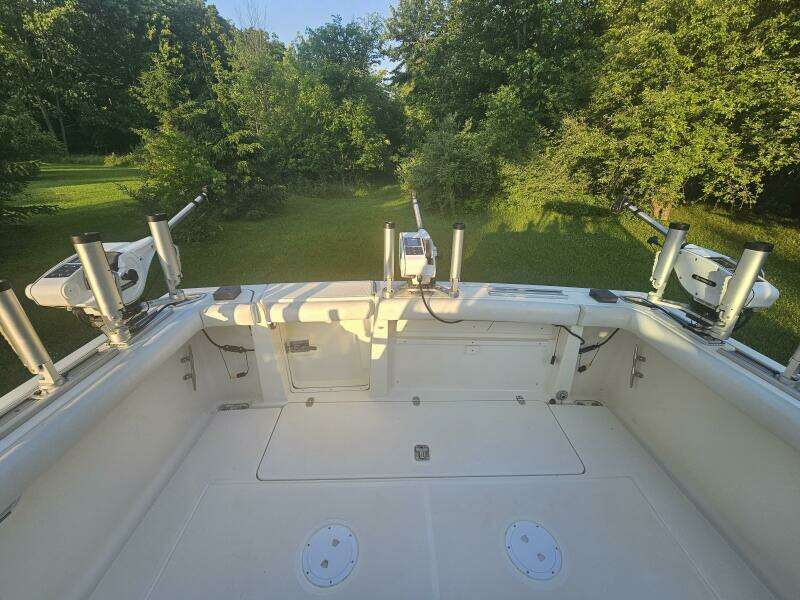 30ft Pursuit Yacht For Sale