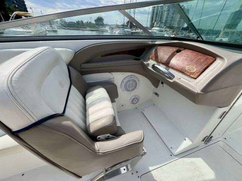 26ft Cobalt Yacht For Sale