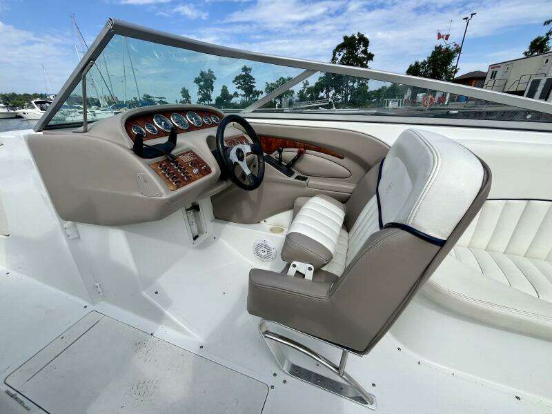 26ft Cobalt Yacht For Sale