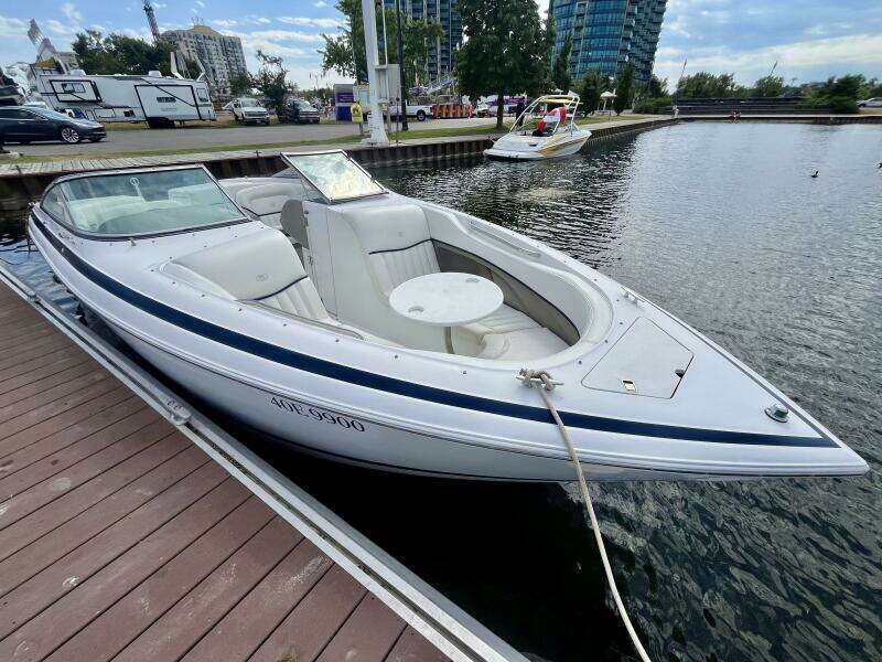 26ft Cobalt Yacht For Sale