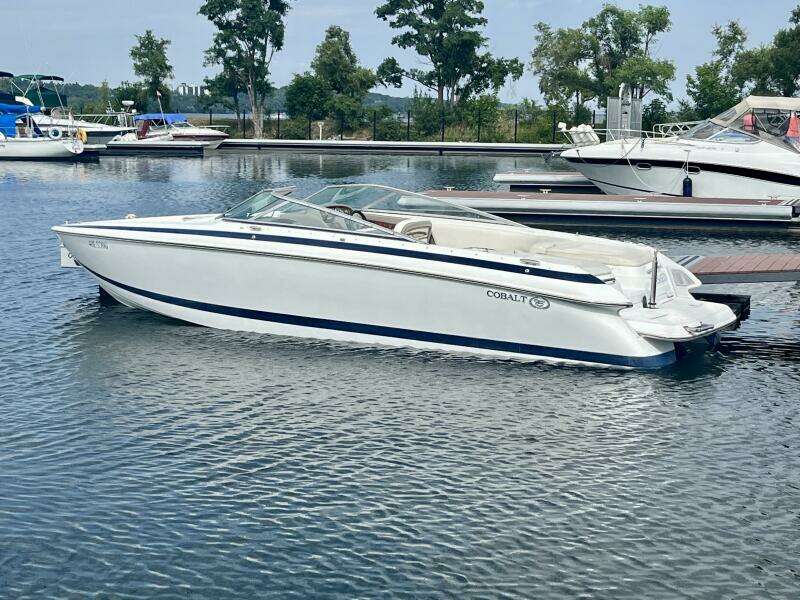 26ft Cobalt Yacht For Sale