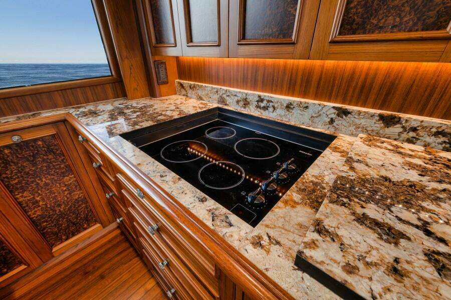 71ft Jim Smith Yacht For Sale
