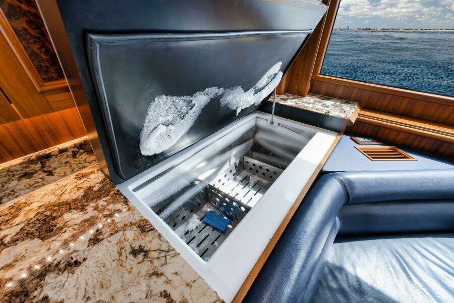 71ft Jim Smith Yacht For Sale