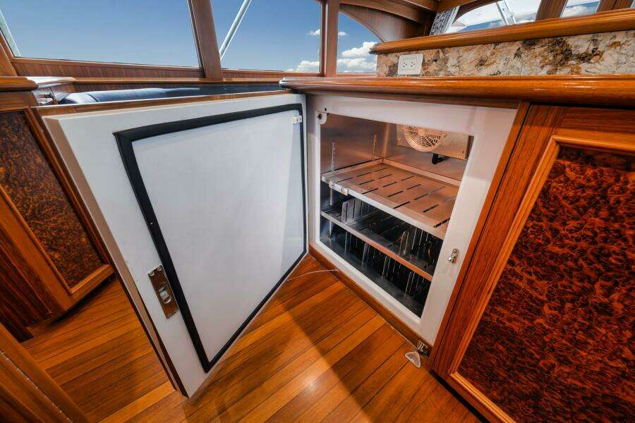 71ft Jim Smith Yacht For Sale