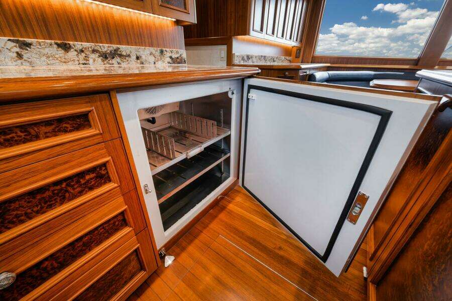 71ft Jim Smith Yacht For Sale