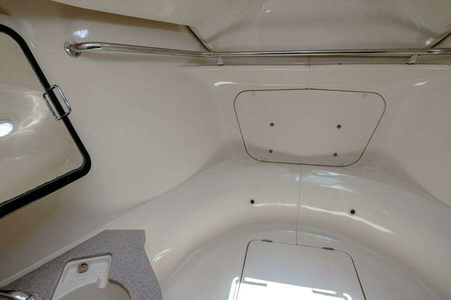 INTO THE MYSTIC 43ft Hunter Yacht For Sale