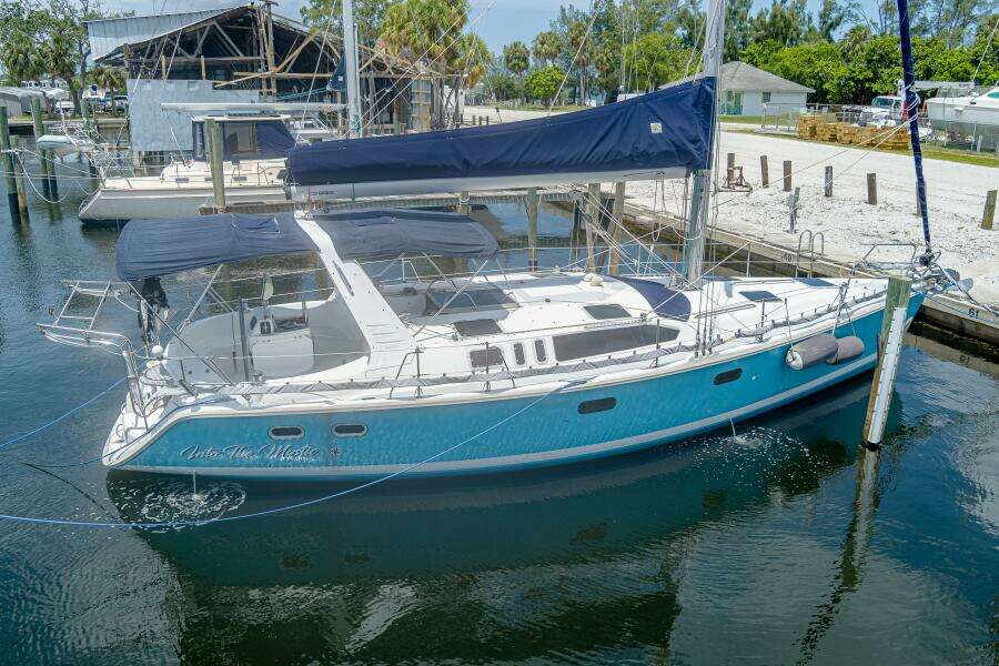 INTO THE MYSTIC 43ft Hunter Yacht For Sale
