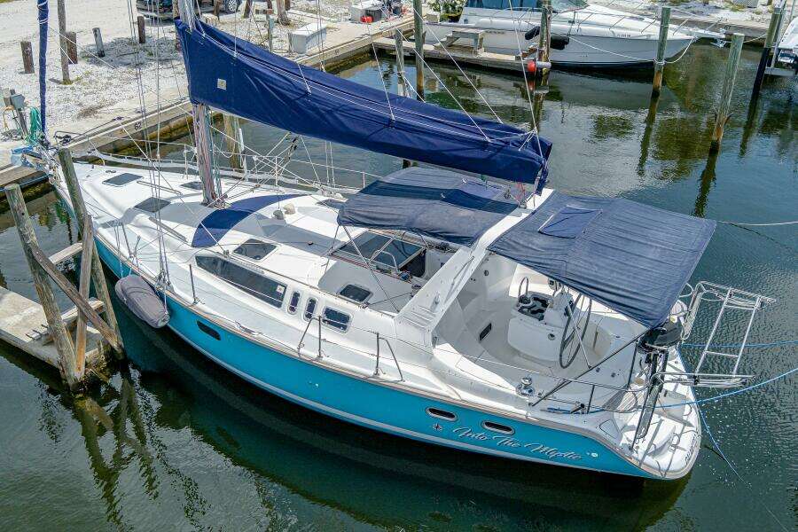 INTO THE MYSTIC 43ft Hunter Yacht For Sale