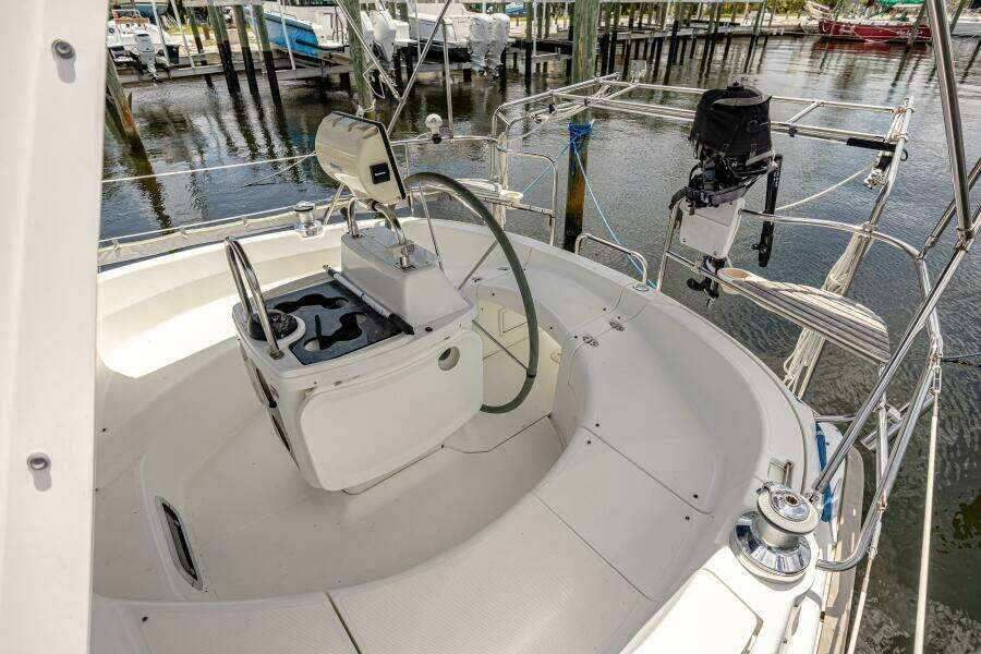 INTO THE MYSTIC 43ft Hunter Yacht For Sale
