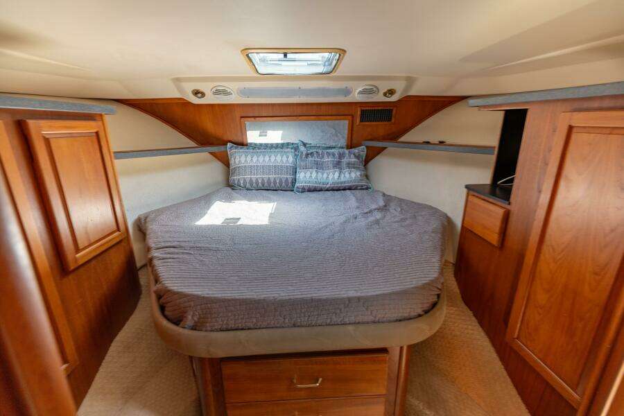 2002 Luhrs 40 Convertible- Trigger Happy- FWD Stateroom 