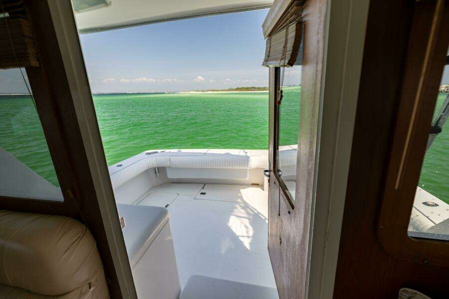 2002 Luhrs 40 Convertible- Trigger Happy- Cockpit 