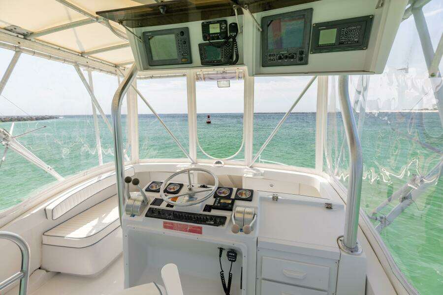 2002 Luhrs 40 Convertible- Trigger Happy- Flybridge