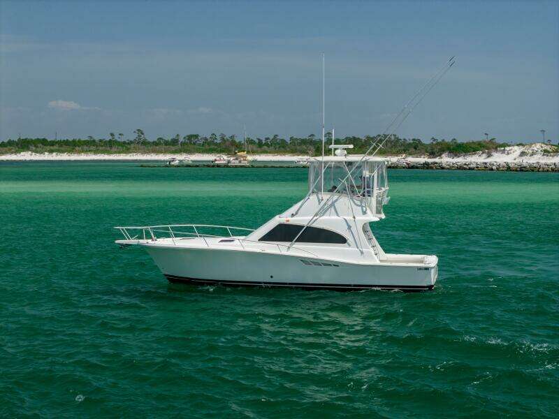 2002 Luhrs 40 Convertible- Trigger Happy