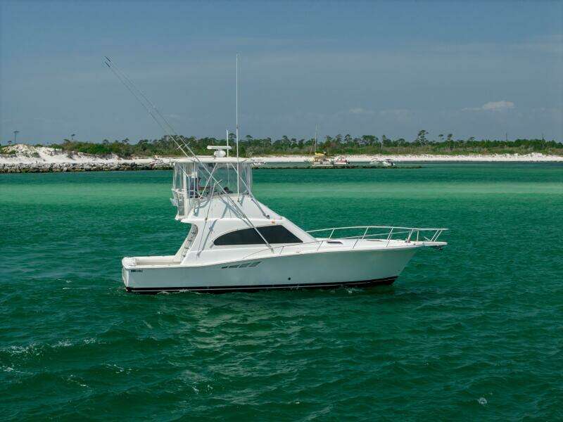 2002 Luhrs 40 Convertible- Trigger Happy- STBD Profile