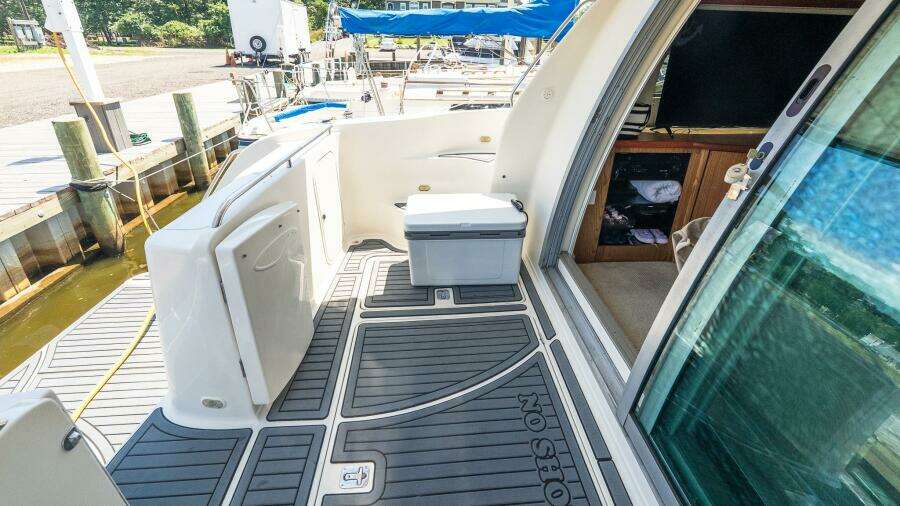 Knot on Call II 46ft Maxum Yacht For Sale