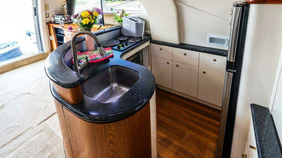 Knot on Call II 46ft Maxum Yacht For Sale