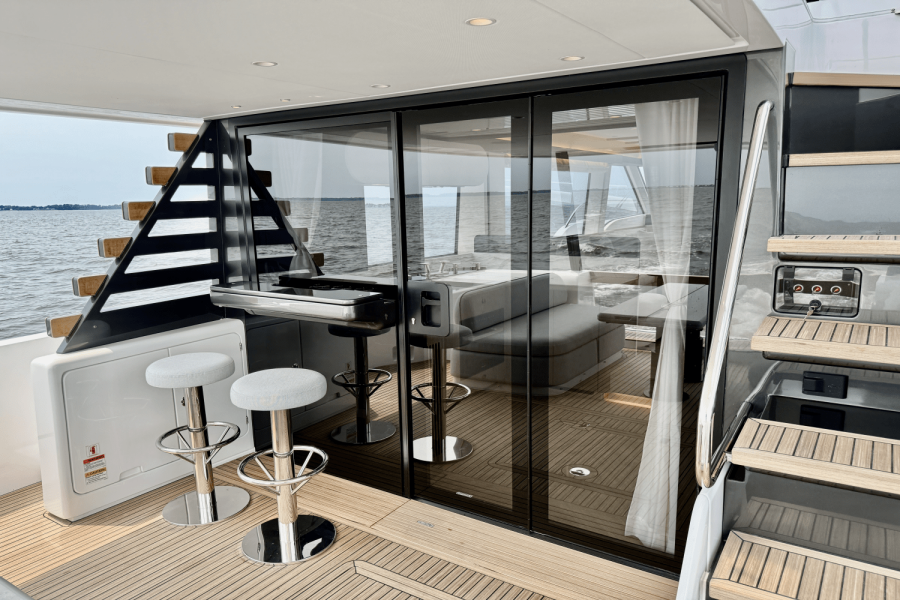 60ft Azimut Yacht For Sale