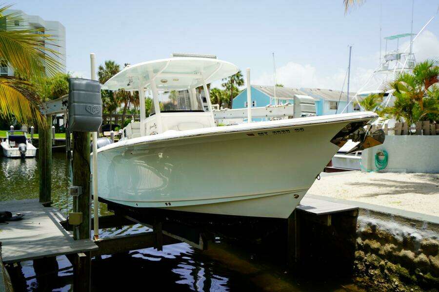 30ft Sea Hunt Yacht For Sale