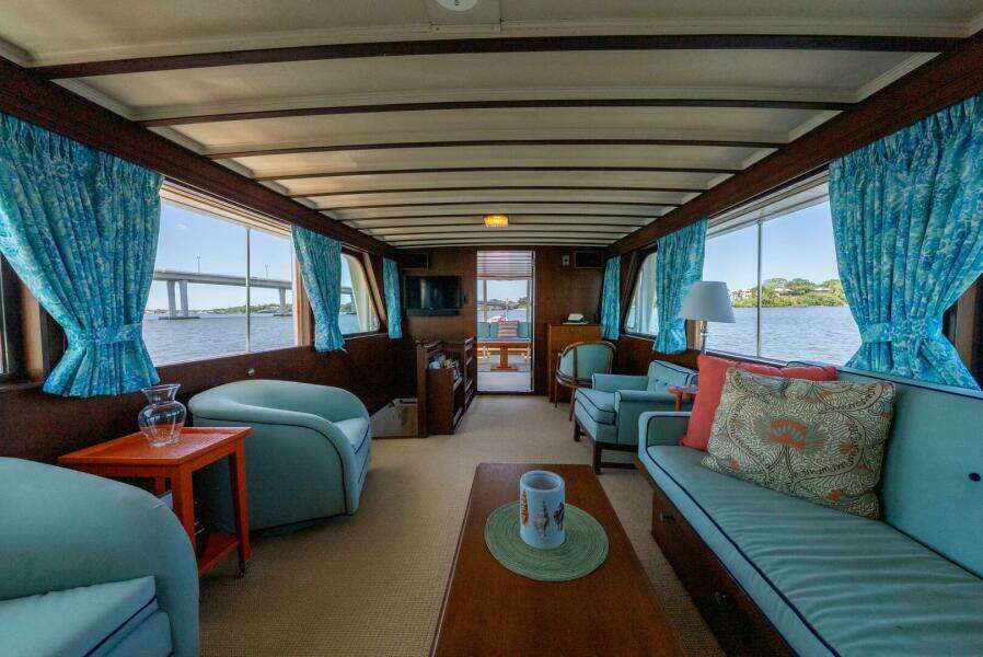Salon Aft View