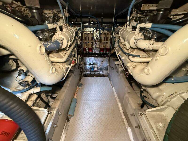 No Worries 55ft Sea Ray Yacht For Sale
