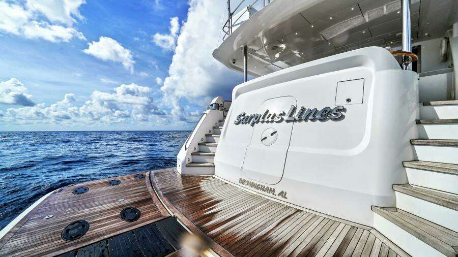 SURPLUS LINES 91ft Hatteras Yacht For Sale