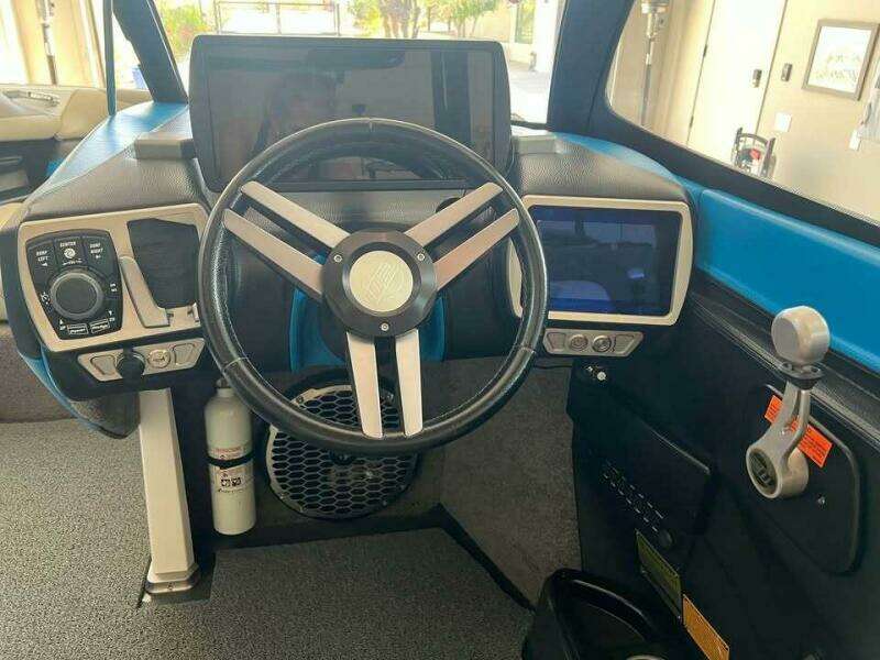 23ft Malibu Yacht For Sale