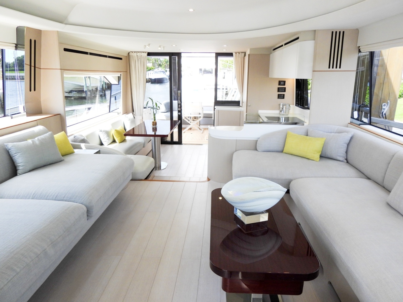 EFFORTLESS 68ft Azimut Yacht For Sale