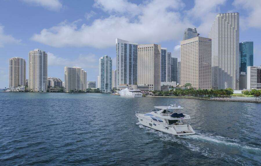 Thinks It s His Too 75ft Azimut Yacht For Sale